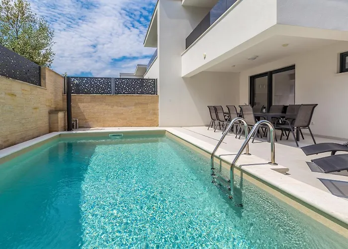 Modern House Jasminka *