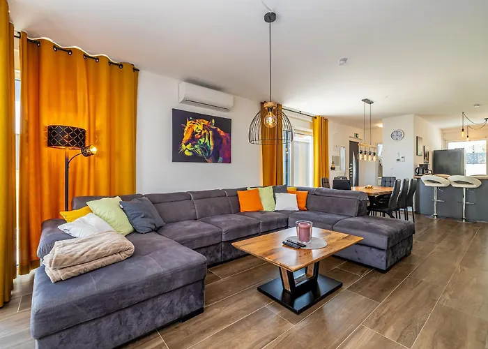 Vakantiehuis Modern House Jasminka *