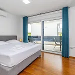 Case de vacanță Modern House Jasminka Malinska