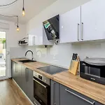 Modern House Jasminka Case de vacanță