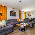 Case de vacanță Modern House Jasminka *